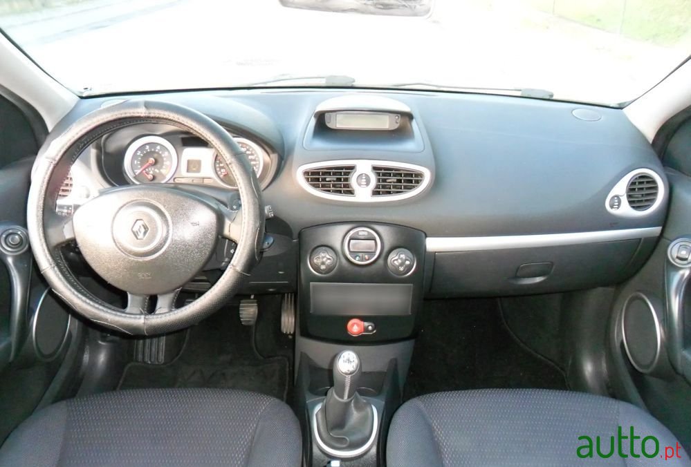 2007' Renault Clio photo #3