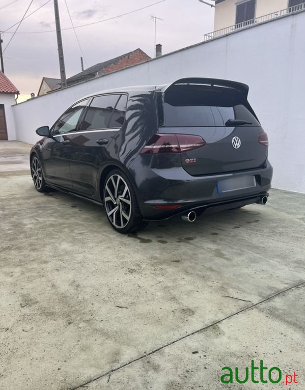 2017' Volkswagen Golf Gti Clubsport Dsg photo #4