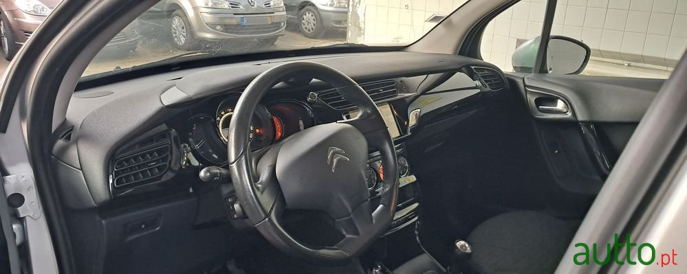 2015' Citroen C3 photo #4