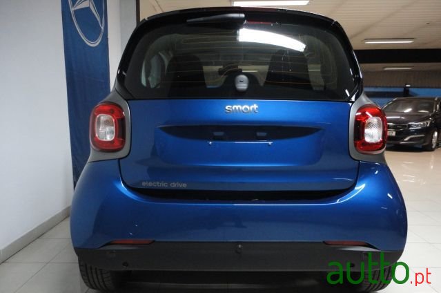 2017' Smart Fortwo photo #4