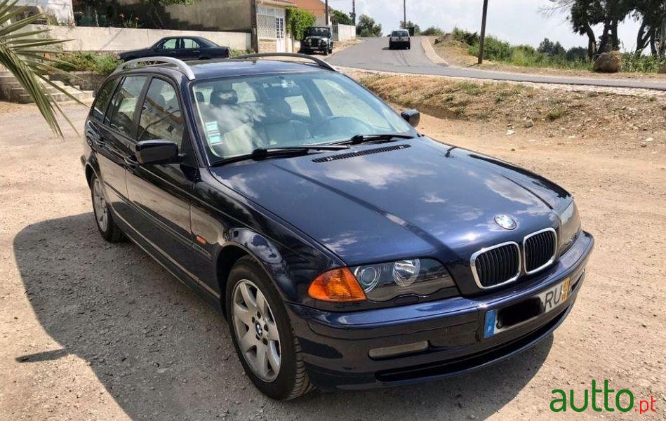 2001' BMW 320 Touring photo #3
