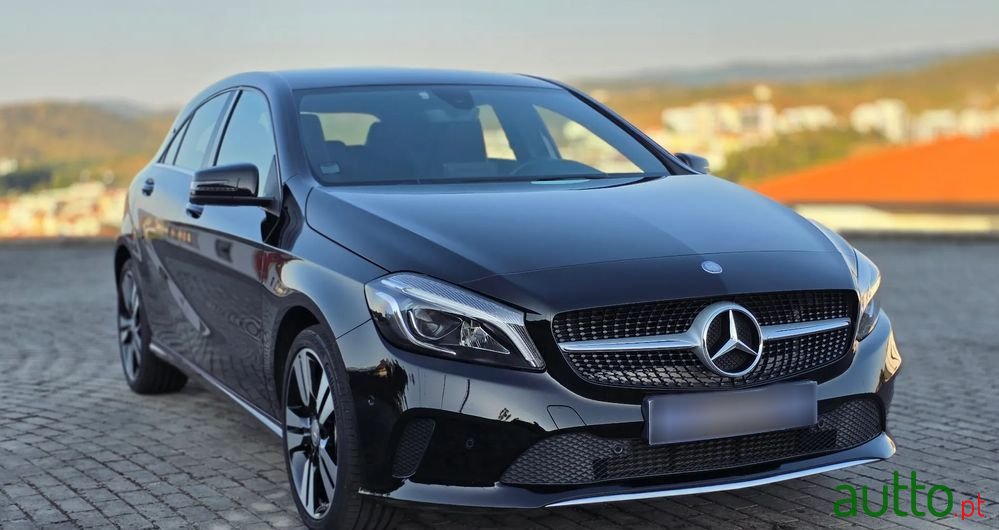 2016' Mercedes-Benz Classe A photo #3