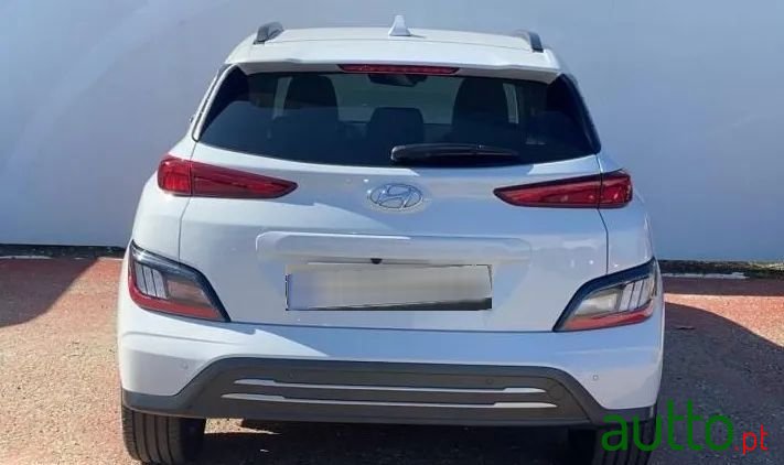 2022' Hyundai Kauai photo #2