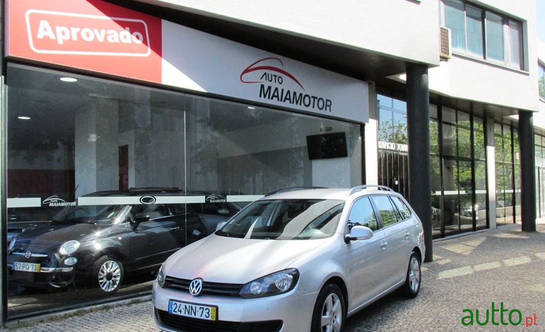 2013' Volkswagen Golf photo #1