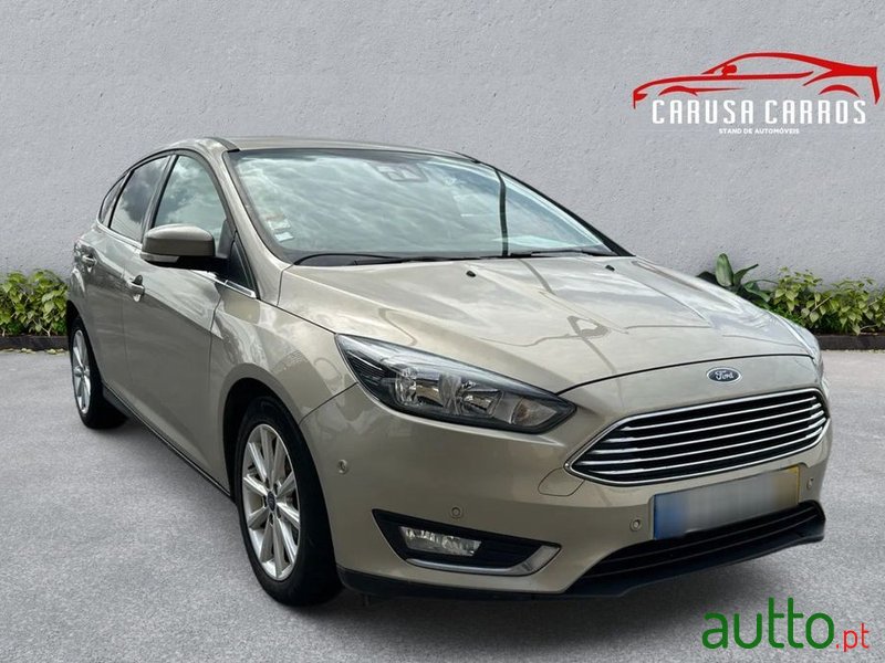 2015' Ford Focus photo #2
