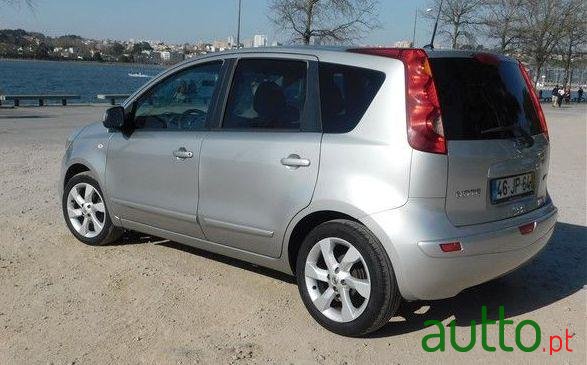 2010' Nissan Note photo #3