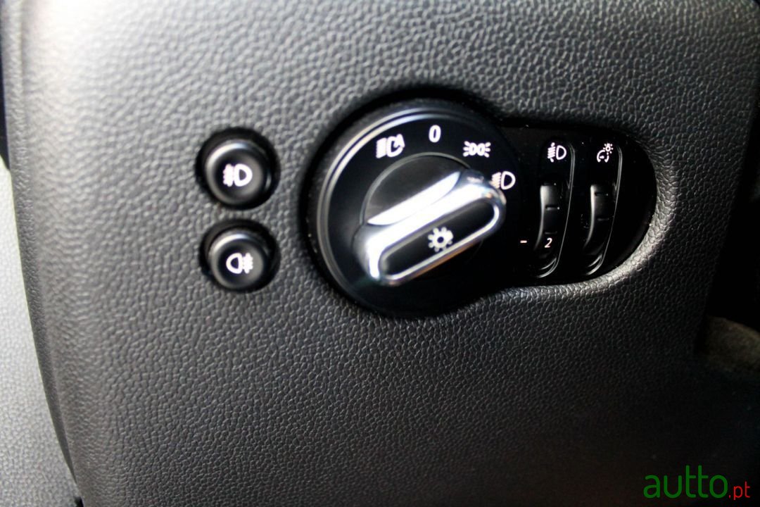 2017' MINI One photo #6