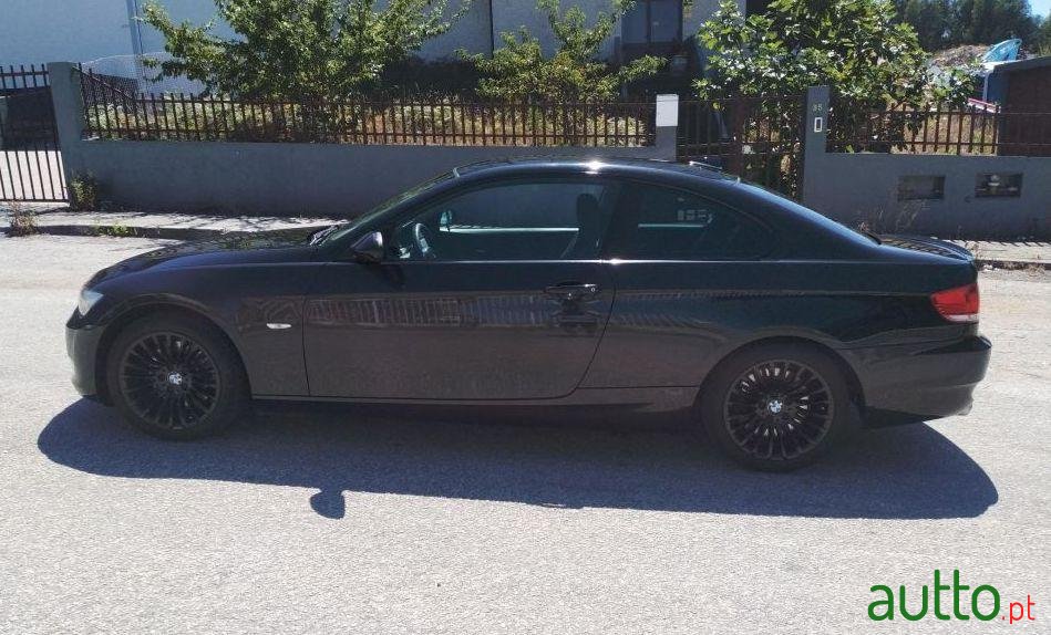 2008' BMW 325 E,92 photo #1