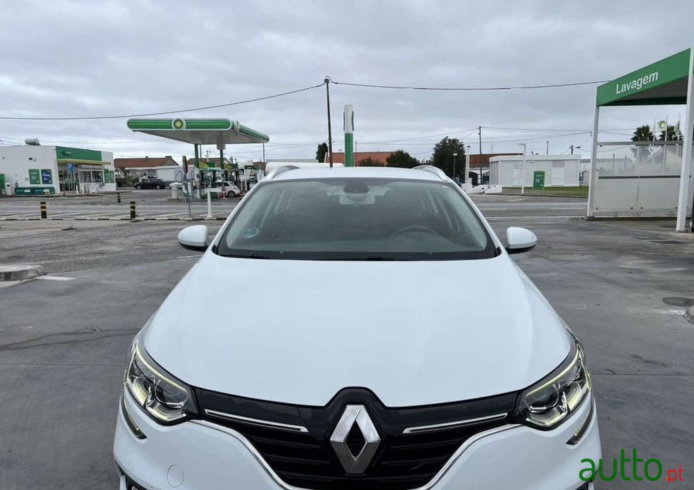 2019' Renault Megane photo #2