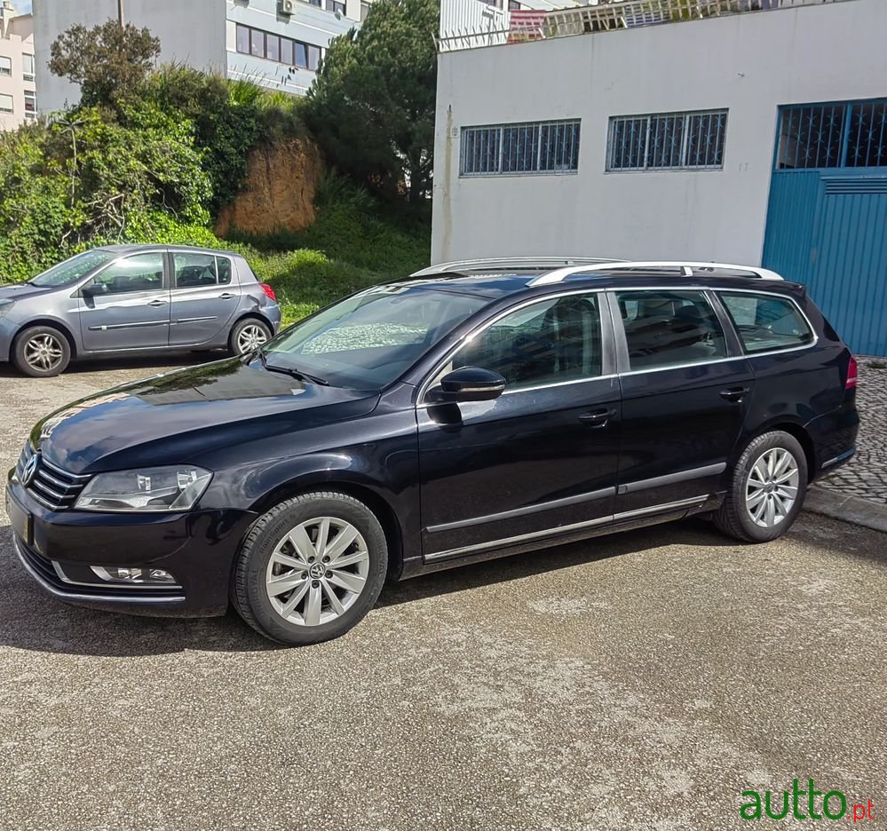 2013' Volkswagen Passat Variant photo #6