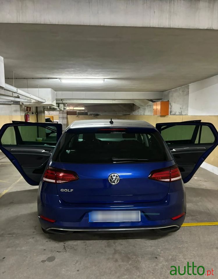 2020' Volkswagen Golf 1.0 Tsi photo #4