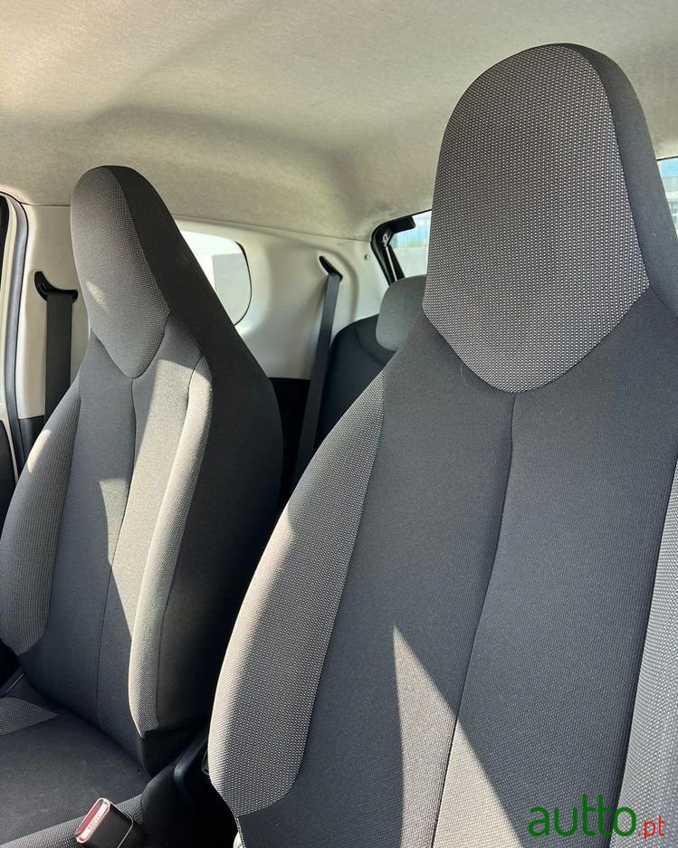 2019' Citroen C1 1.0 Vti Feel photo #6