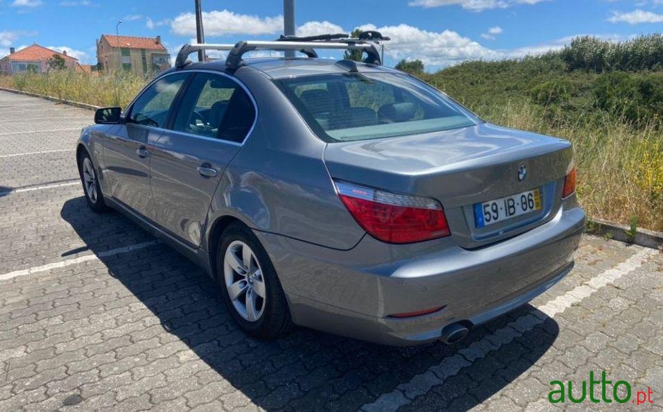 2009' BMW 520 Viatura Nacional photo #4