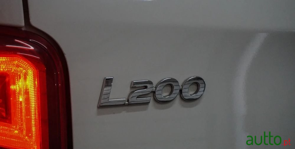 2022' Mitsubishi L200 2.3 Di-D Cd Invite 4Wd photo #5