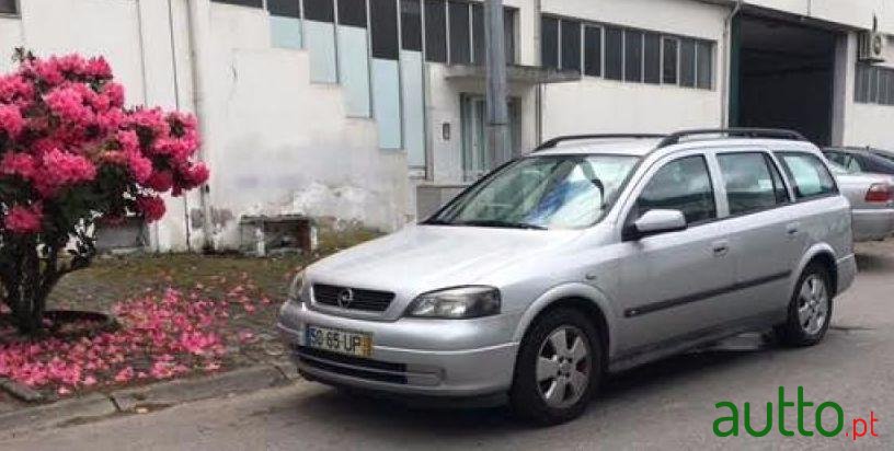 2003' Opel Astra Caravan 1.7Dti photo #2
