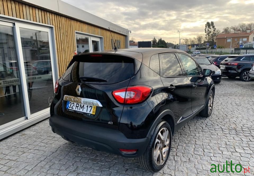 2016' Renault Captur photo #5