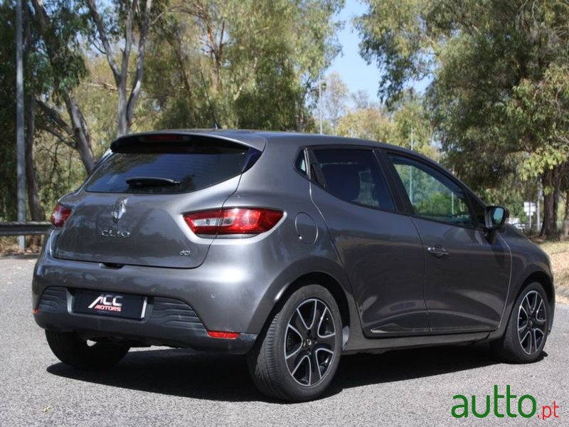 2016' Renault Clio photo #2