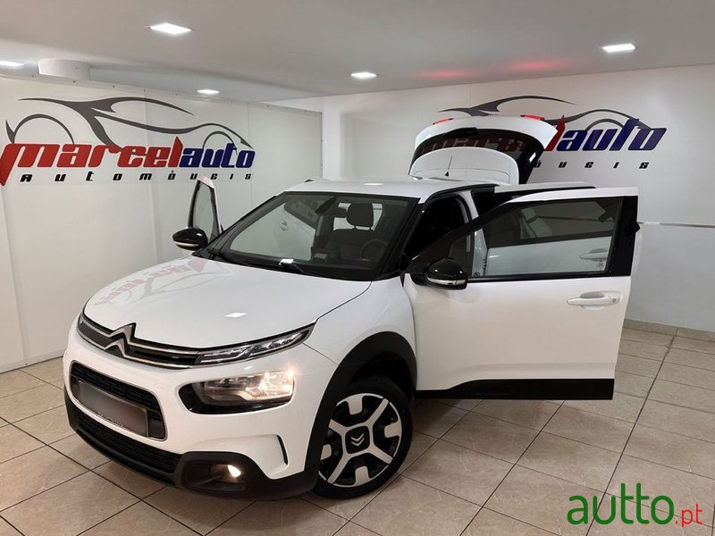 2019' Citroen C4 Cactus photo #6