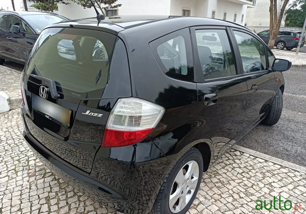 2010' Honda Jazz photo #5