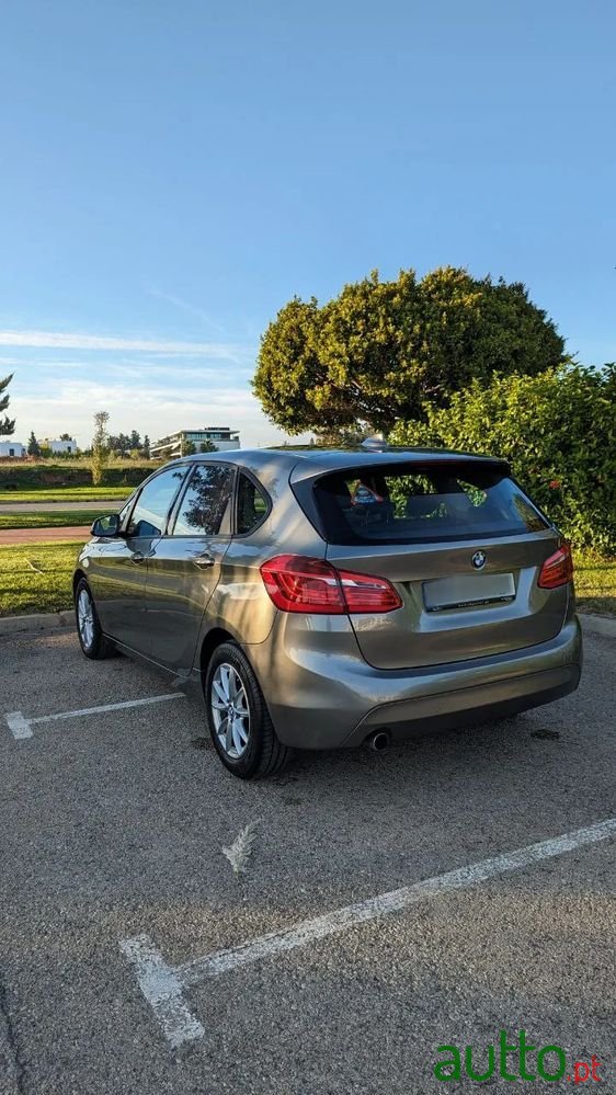 2015' BMW Série 2 D Aut. Advantage photo #4