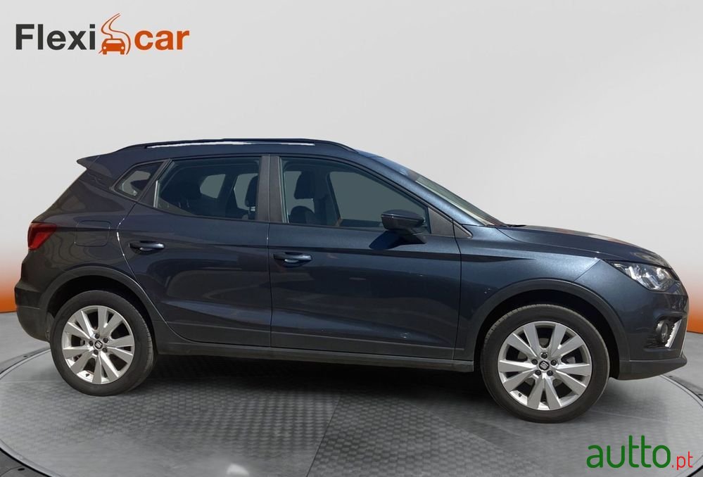 2019' SEAT Arona photo #6