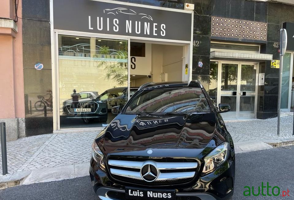 2015' Mercedes-Benz Gla 180 photo #4