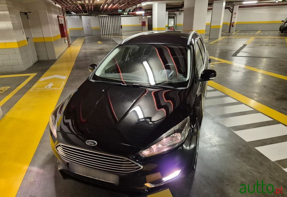 2015' Ford Focus Sw photo #4