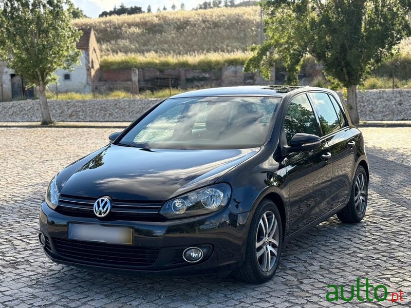 2008' Volkswagen Golf 2.0 Tdi Confortline photo #2