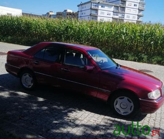 1995' Mercedes-Benz C-180 Elegance photo #2