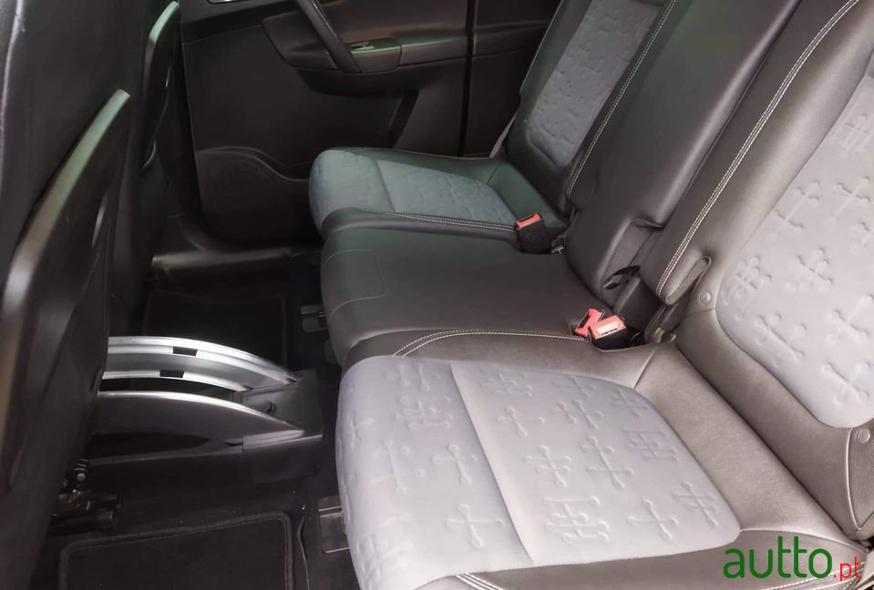 2011' Opel Meriva photo #3