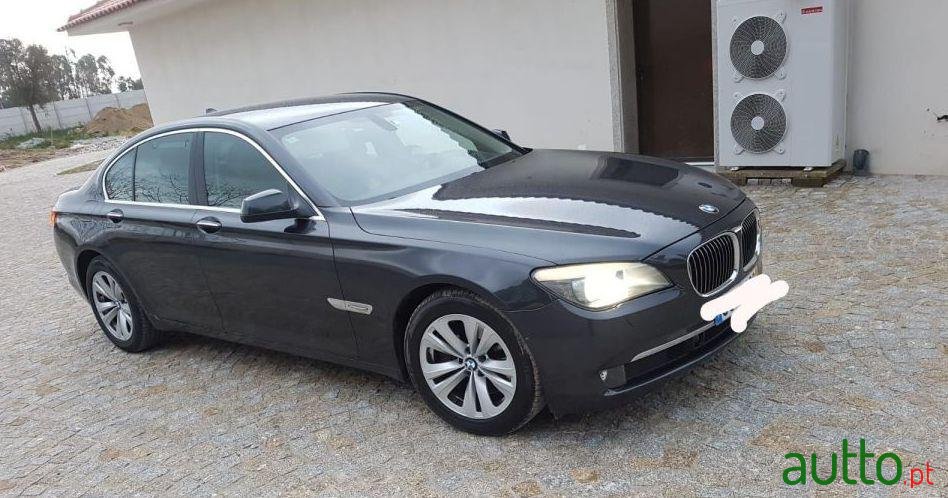 2009' BMW 730 F01 photo #3