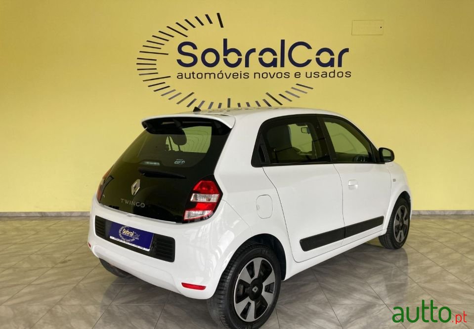 2019' Renault Twingo photo #2