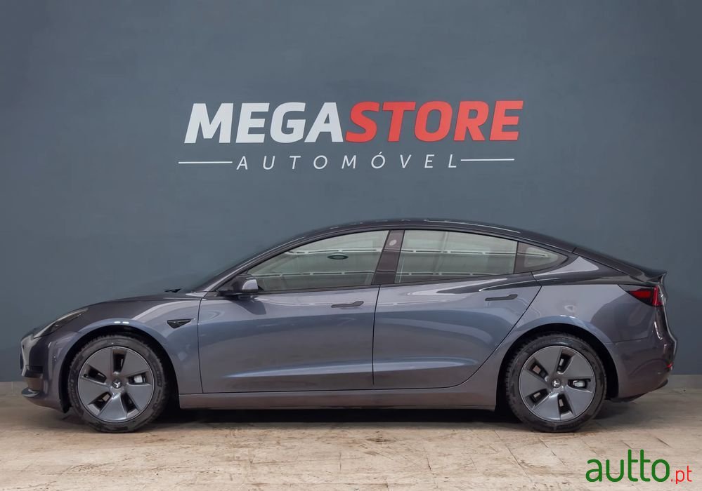 2021' Tesla Model 3 Tração Traseira photo #4