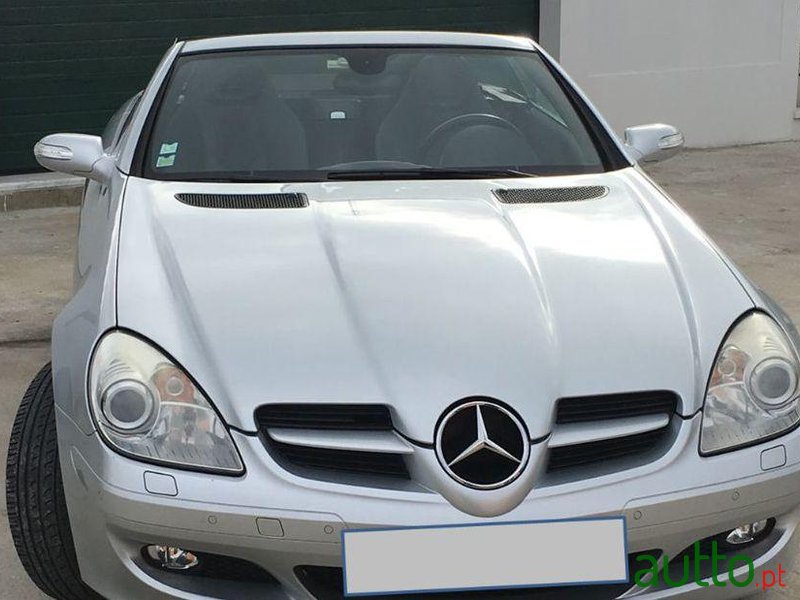 2008' Mercedes-Benz Slk-200 photo #4