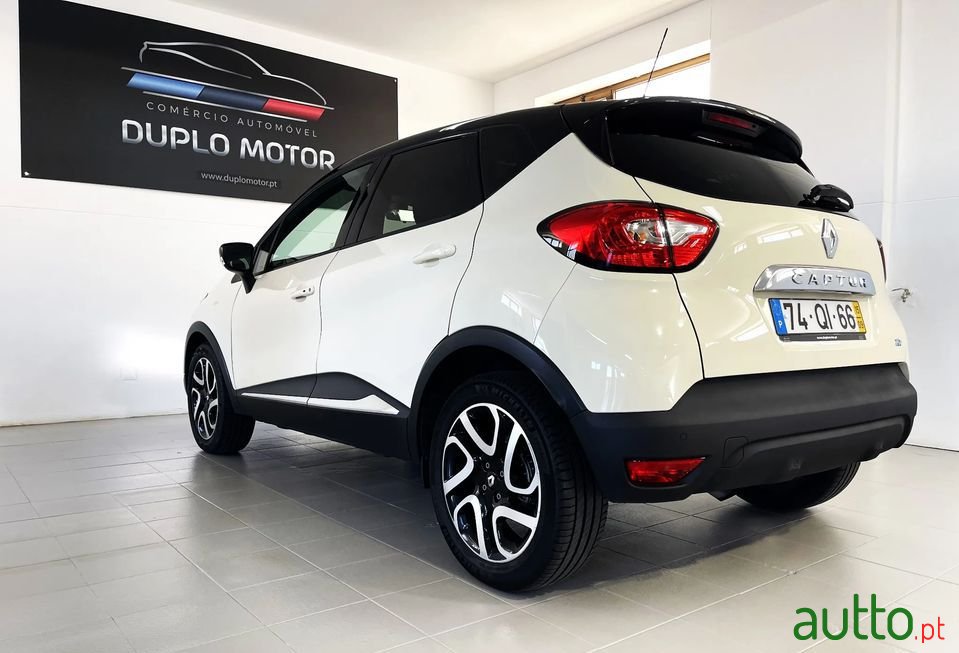2015' Renault Captur photo #4