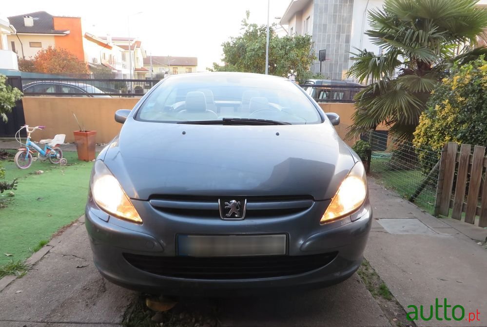 2005' Peugeot 307 2.0 Sport photo #3