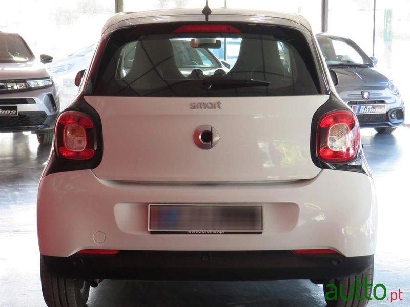 2019' Smart Forfour photo #6