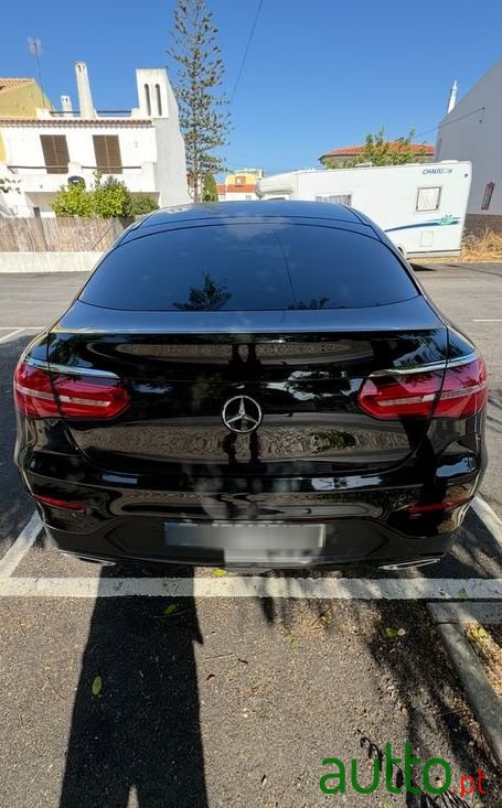 2018' Mercedes-Benz Classe Glc photo #2