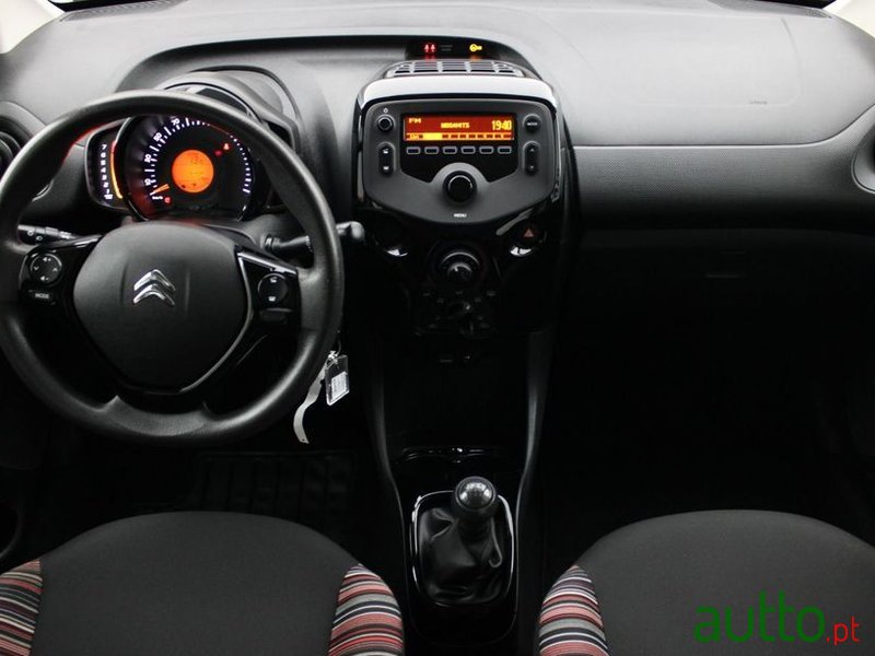 2021' Citroen C1 1.0 Vti Feel photo #6