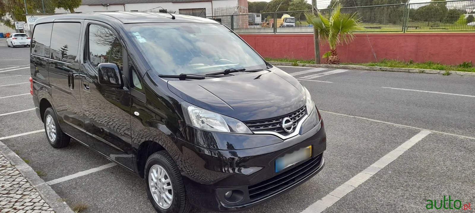 2015' Nissan NV200 photo #1