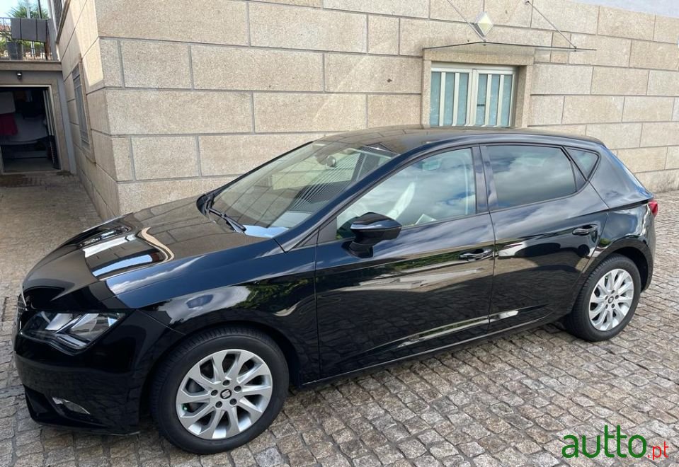 2016' SEAT Leon photo #2