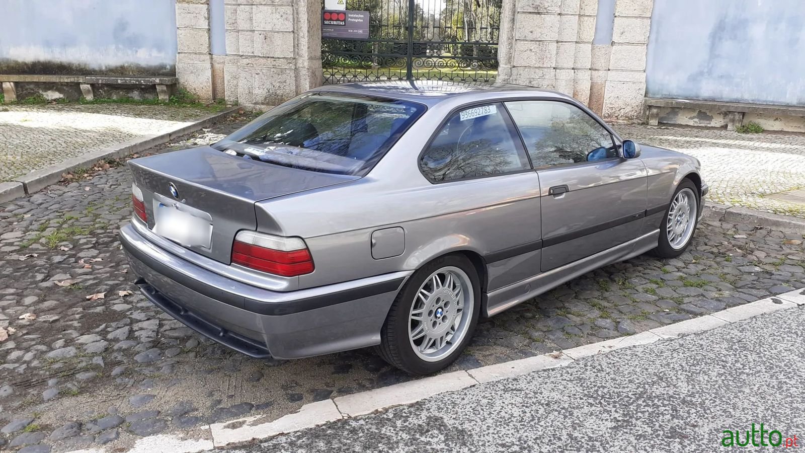 1992' BMW 320 photo #1