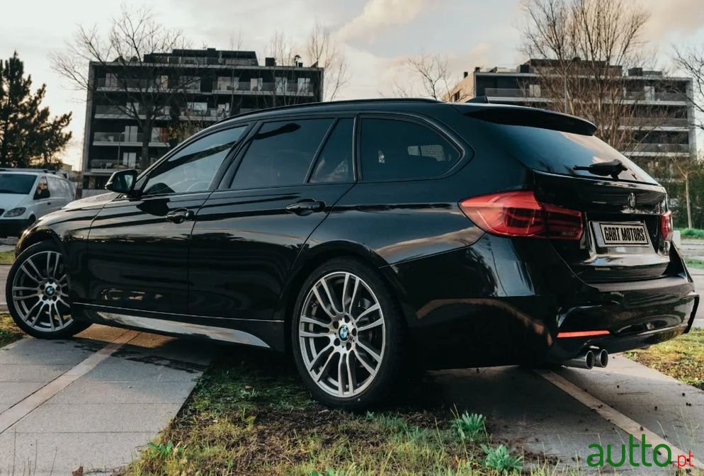 2017' BMW 325 photo #3