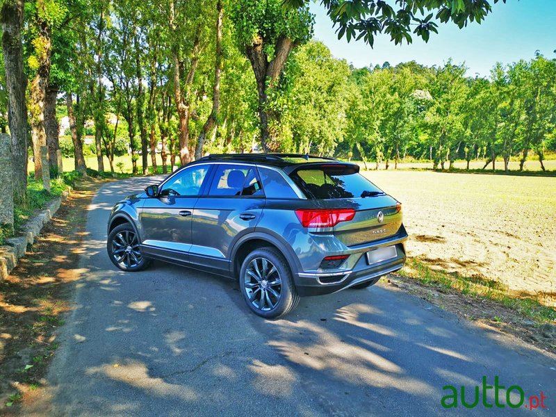 2018' Volkswagen T-Roc photo #3