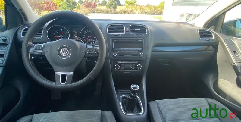 2012' Volkswagen Golf photo #2