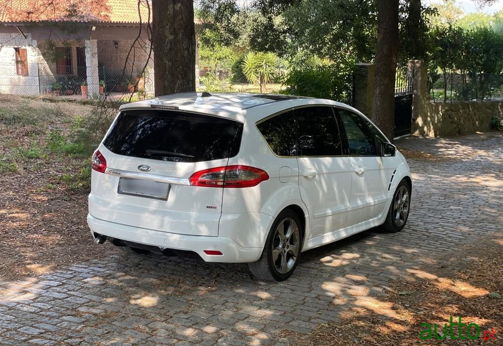 2010' Ford S-Max photo #6