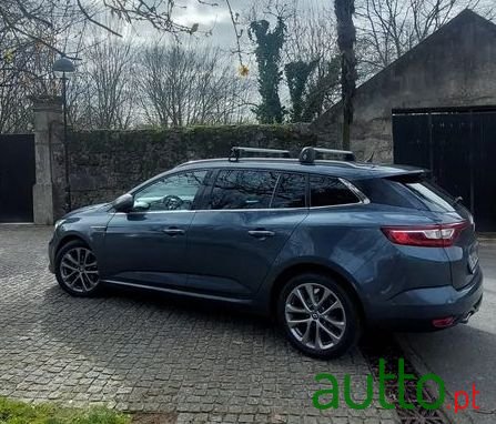 2017' Renault Mégane Sport Tourer photo #2
