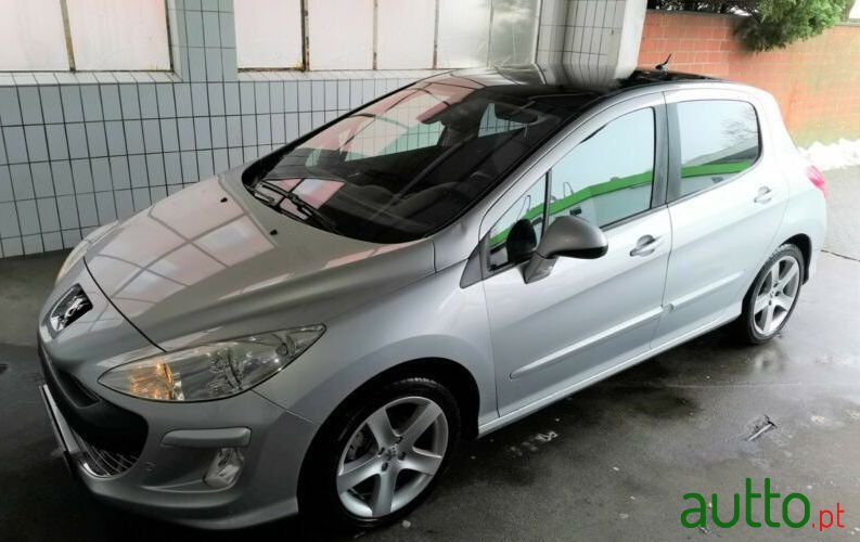 2010' Peugeot 308 photo #4