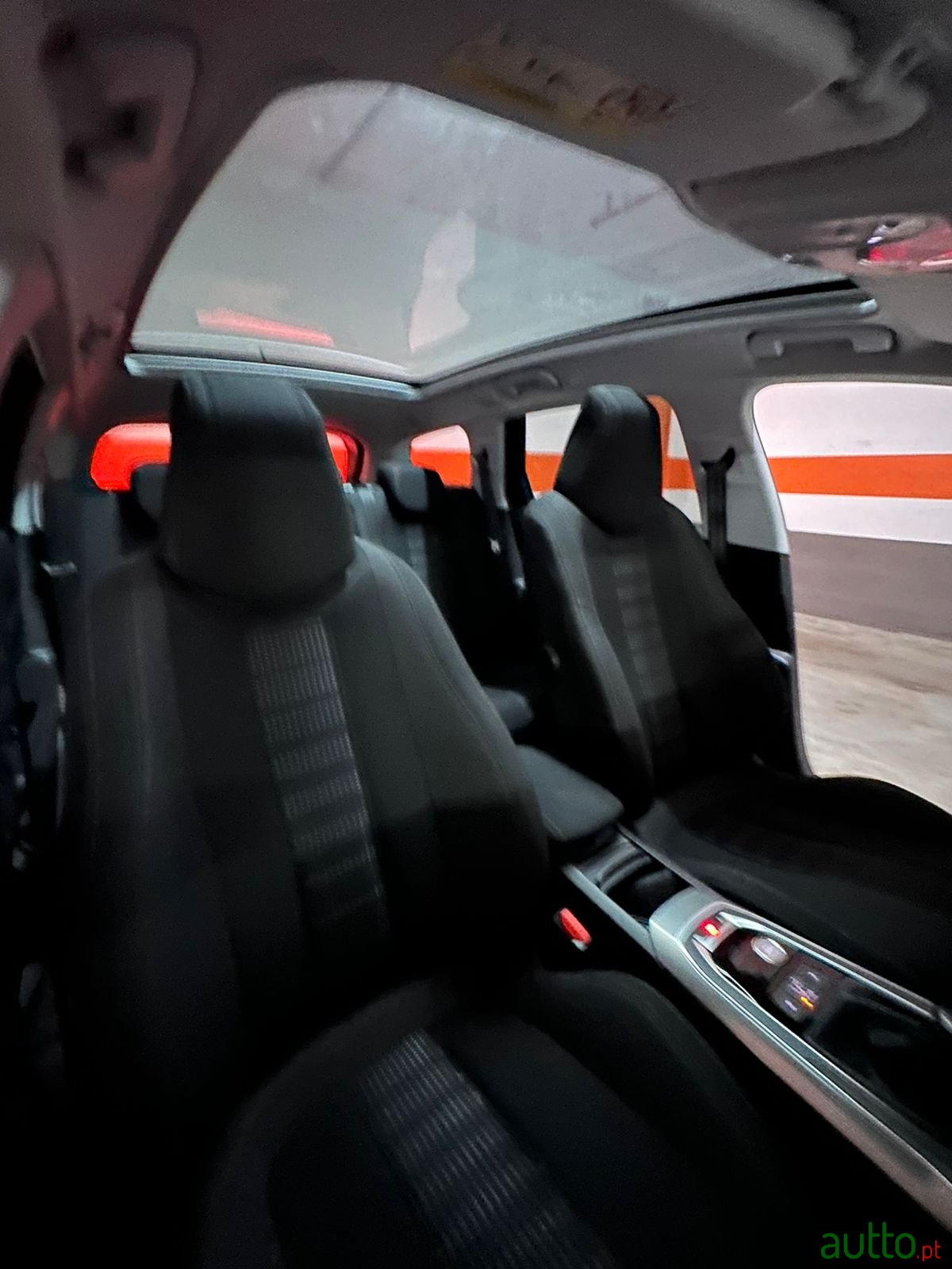 2015' Peugeot 308 308 SW 1.6 BlueHDi Allure EAT6 photo #3