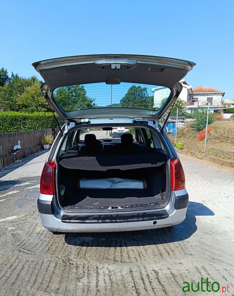 2003' Peugeot 307 Break photo #5